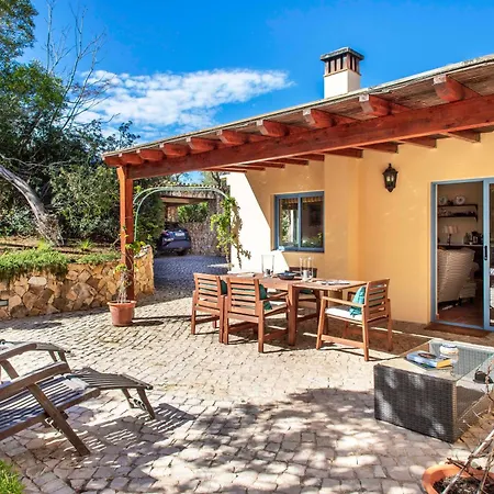 Дом отдыха Quinta Azul - Gorgeous With Pool & Private Terrace