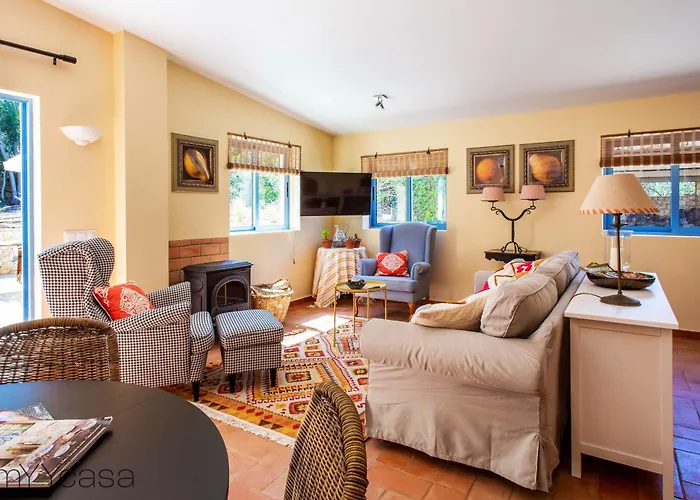 Hébergement de vacances Quinta Azul - Gorgeous With Pool & Private Terrace